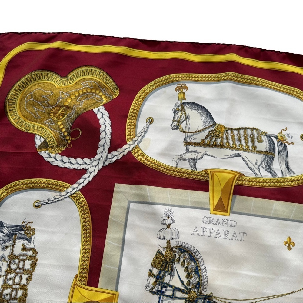 Hermès Red Gold Grand Apparat 100% Silk Scarf - Picture 7 of 16